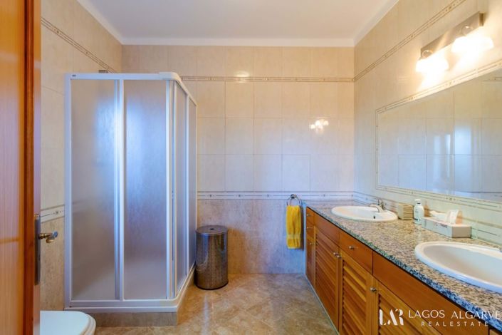 Image No.27-Villa de 2 chambres à vendre à Vila do Bispo