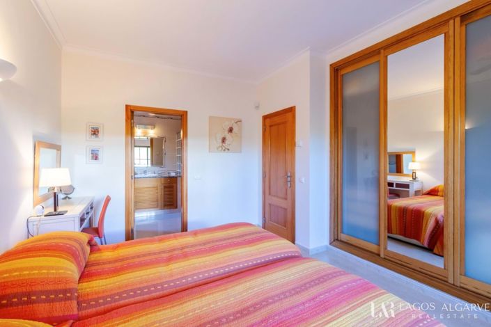 Image No.32-Villa de 2 chambres à vendre à Vila do Bispo