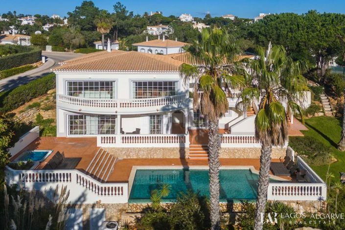 Image No.1-5 Bed Villa for sale