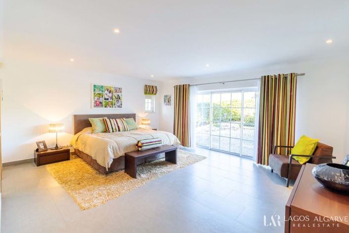 Image No.22-5 Bed Villa for sale