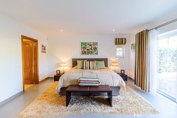 Image No.24-5 Bed Villa for sale