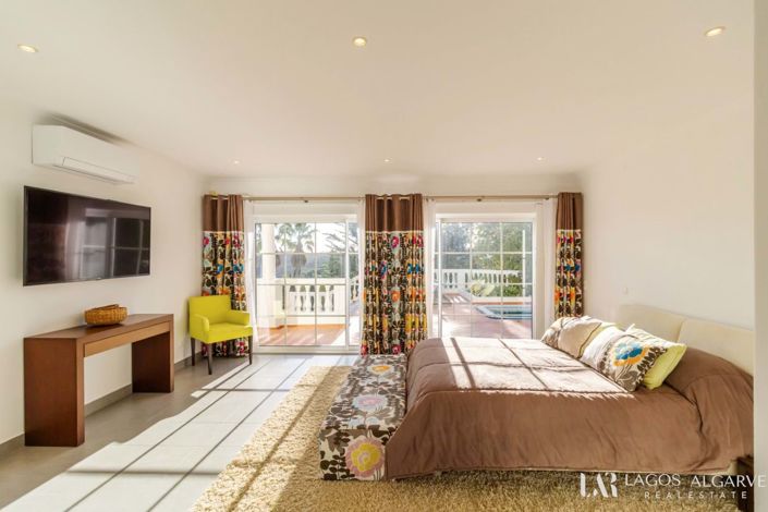 Image No.27-5 Bed Villa for sale