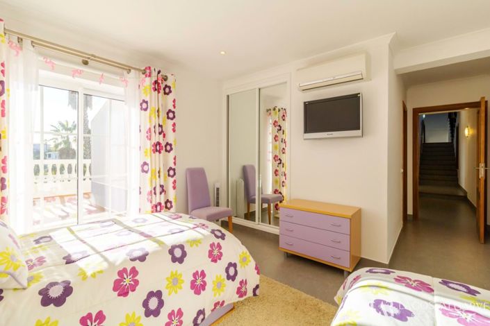 Image No.38-5 Bed Villa for sale