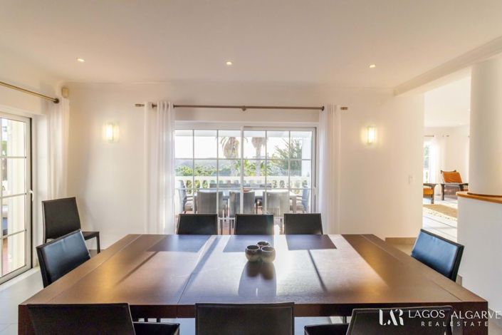 Image No.4-5 Bed Villa for sale