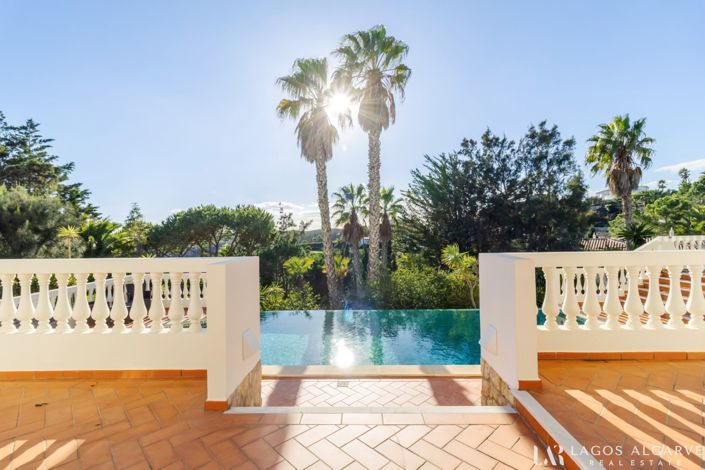 Image No.42-5 Bed Villa for sale