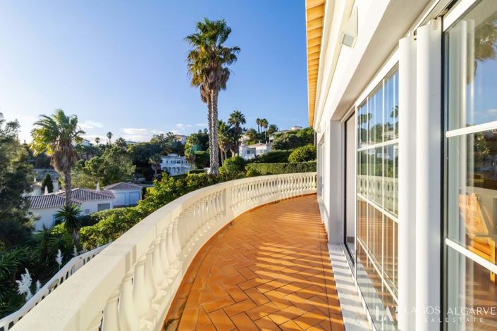 Image No.43-5 Bed Villa for sale