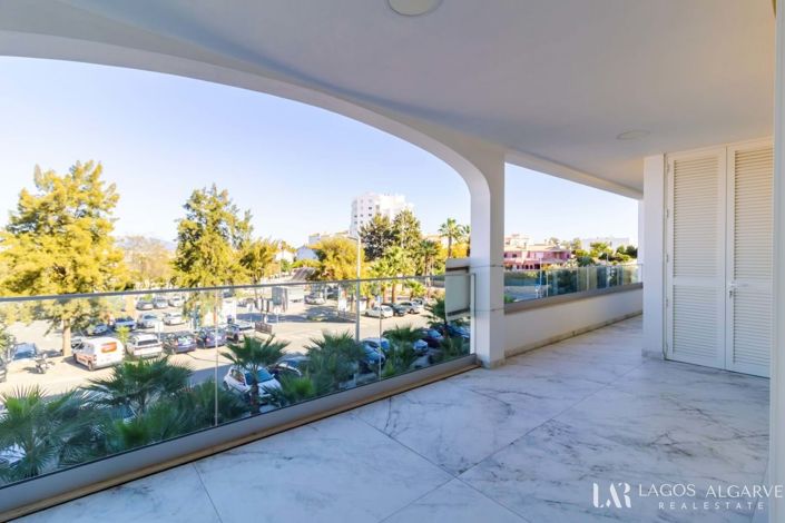 Image No.8-3 Bed Apartment for sale