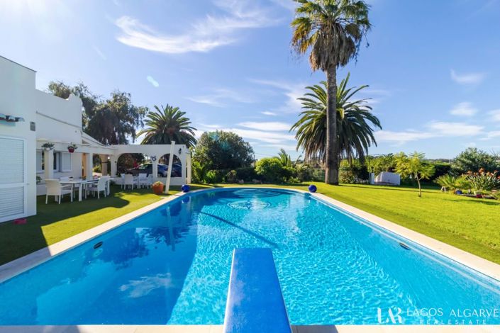 Image No.13-6 Bed Villa for sale