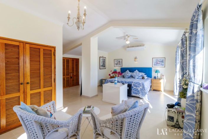 Image No.24-6 Bed Villa for sale