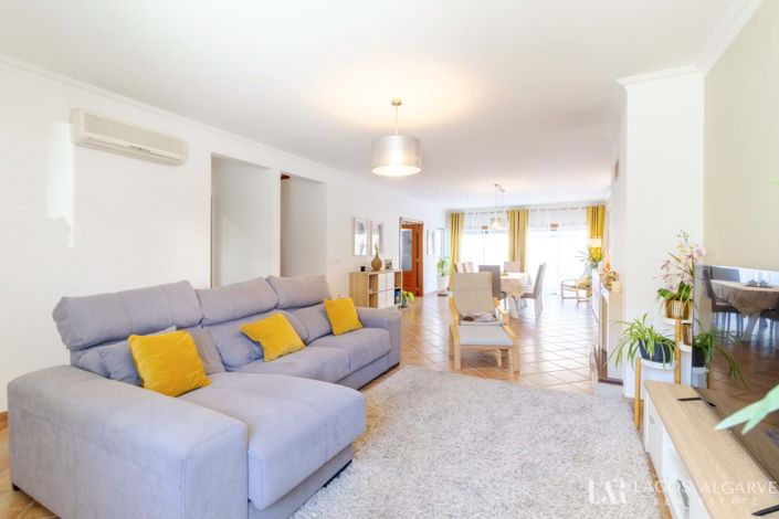 Image No.5-3 Bed Townhouse for sale