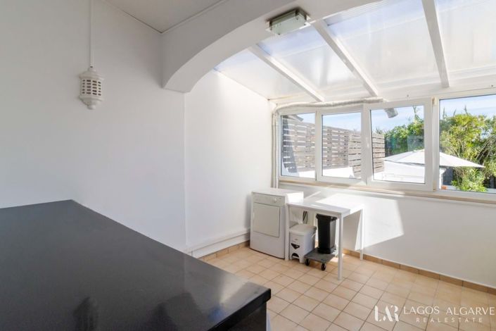 Image No.18-Villa de 4 chambres à vendre à Lagos