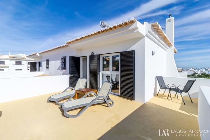 Image No.21-Villa de 4 chambres à vendre à Lagos