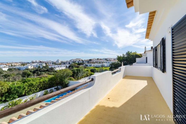 Image No.27-Villa de 4 chambres à vendre à Lagos