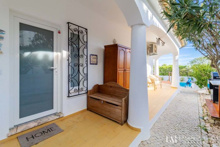 Image No.7-Villa de 4 chambres à vendre à Lagos