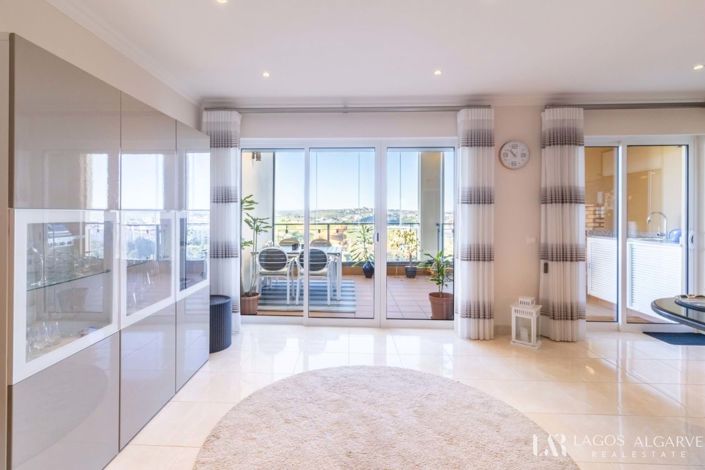 Image No.15-2 Bed Apartment for sale