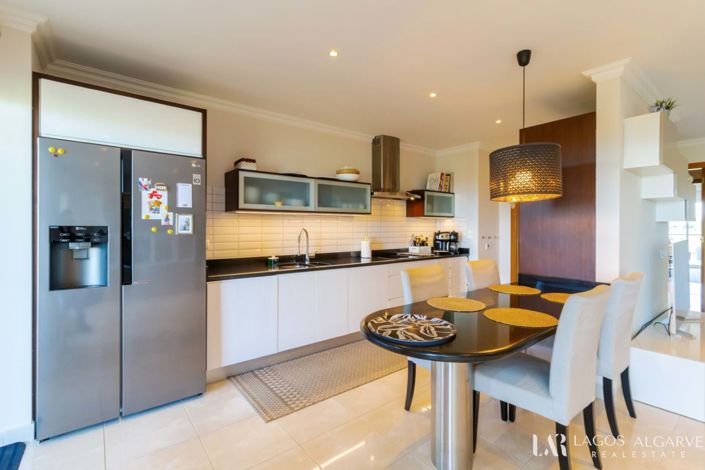 Image No.18-2 Bed Apartment for sale