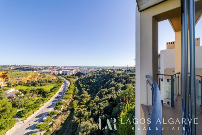 Image No.22-2 Bed Apartment for sale