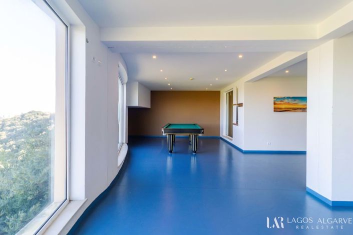 Image No.32-2 Bed Apartment for sale