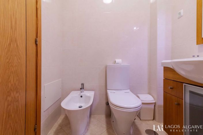 Image No.19-2 Bed Apartment for sale