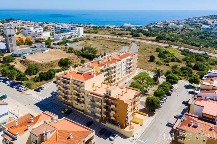 Image No.25-2 Bed Apartment for sale