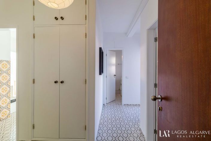 Image No.18-2 Bed Apartment for sale