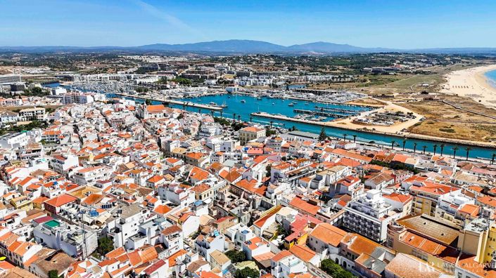 Image No.32-2 Bed Apartment for sale