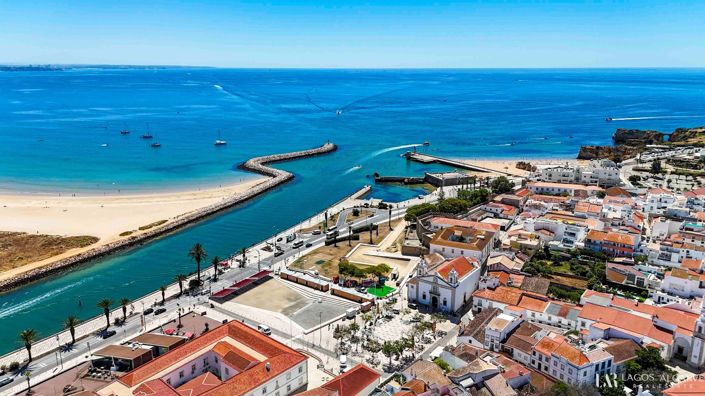 Image No.33-2 Bed Apartment for sale