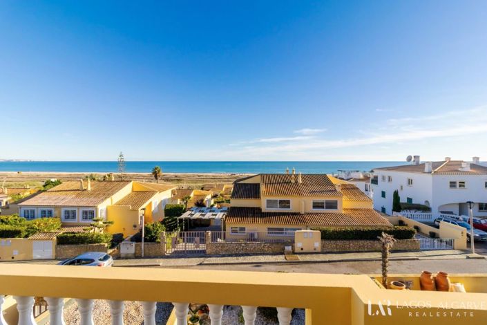 Image No.31-2 Bed Townhouse for sale