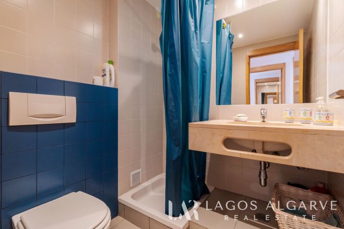 Image No.22-2 Bed Apartment for sale
