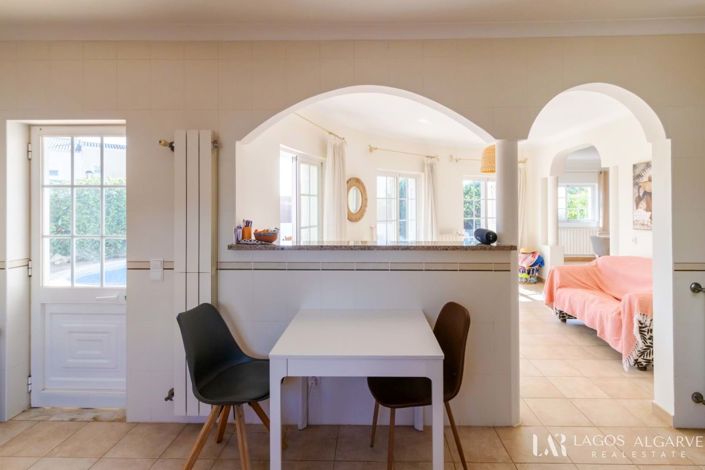 Image No.10-3 Bed Villa for sale