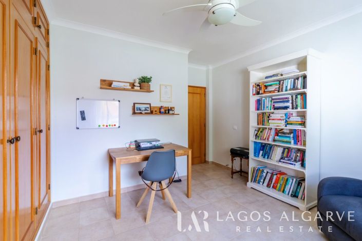 Image No.20-3 Bed Villa for sale