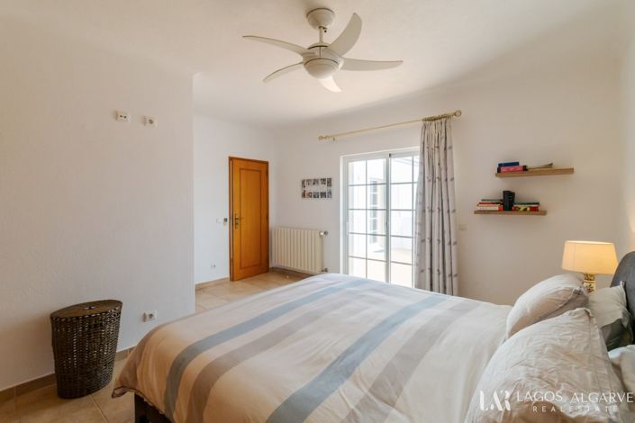 Image No.26-3 Bed Villa for sale