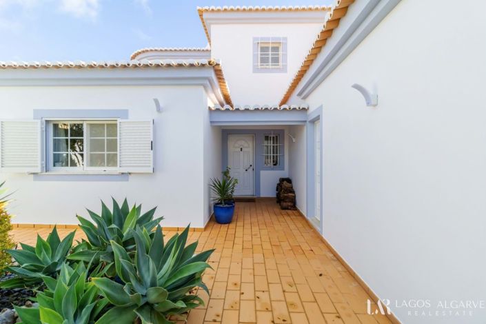 Image No.32-3 Bed Villa for sale