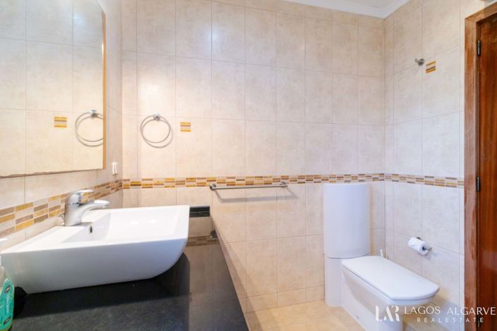 Image No.26-Villa de 2 chambres à vendre à Vila do Bispo