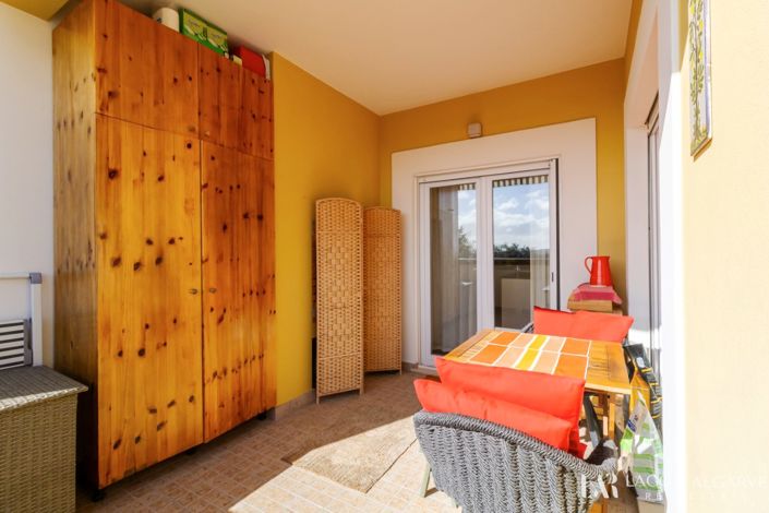 Image No.11-2 Bed Townhouse for sale