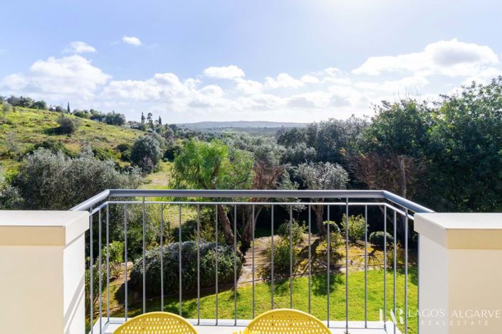 Image No.14-2 Bed Townhouse for sale