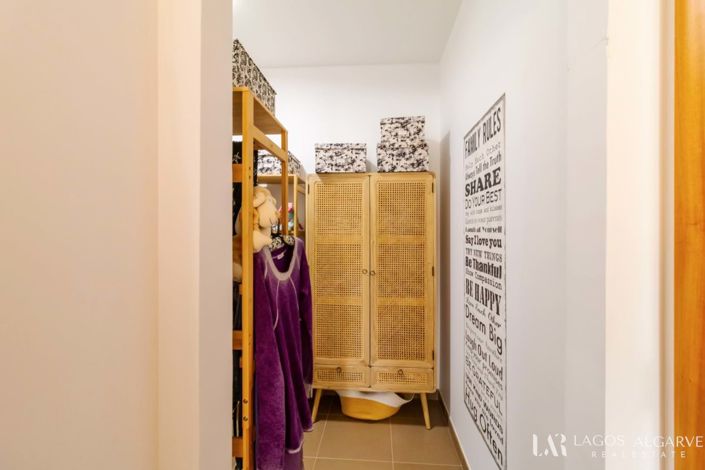 Image No.24-2 Bed Townhouse for sale