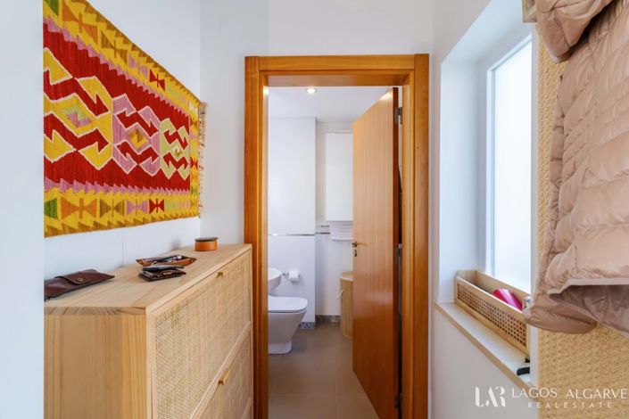 Image No.26-2 Bed Townhouse for sale