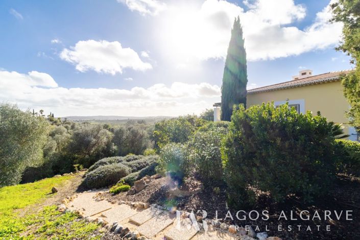 Image No.31-2 Bed Townhouse for sale