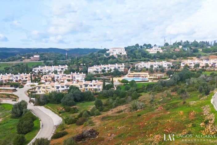 Image No.34-2 Bed Townhouse for sale