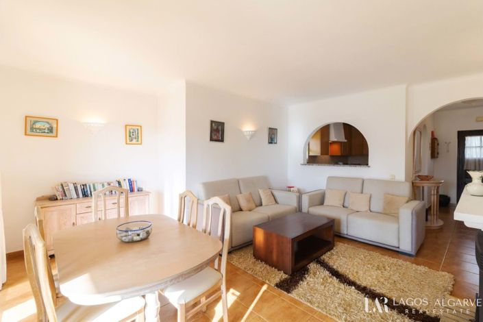 Image No.11-2 Bed Townhouse for sale