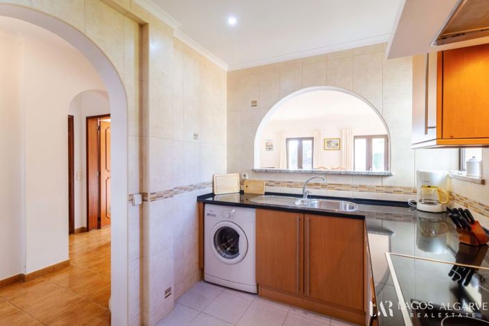 Image No.15-2 Bed Townhouse for sale