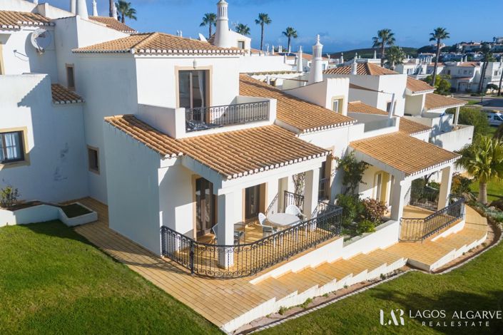 Image No.28-2 Bed Townhouse for sale