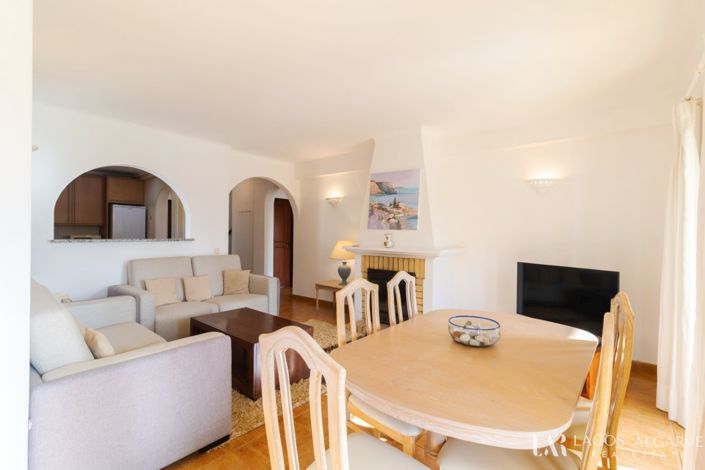 Image No.6-2 Bed Townhouse for sale