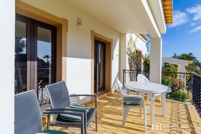 Image No.7-2 Bed Townhouse for sale