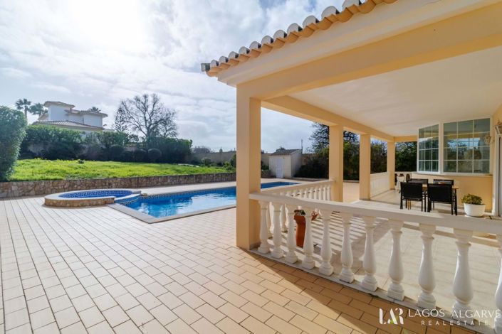 Image No.10-4 Bed Villa for sale