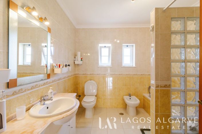 Image No.16-4 Bed Villa for sale
