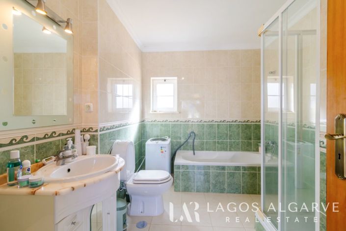 Image No.27-4 Bed Villa for sale