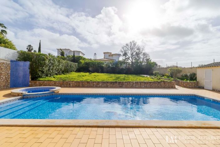 Image No.29-4 Bed Villa for sale