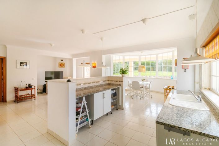 Image No.5-4 Bed Villa for sale